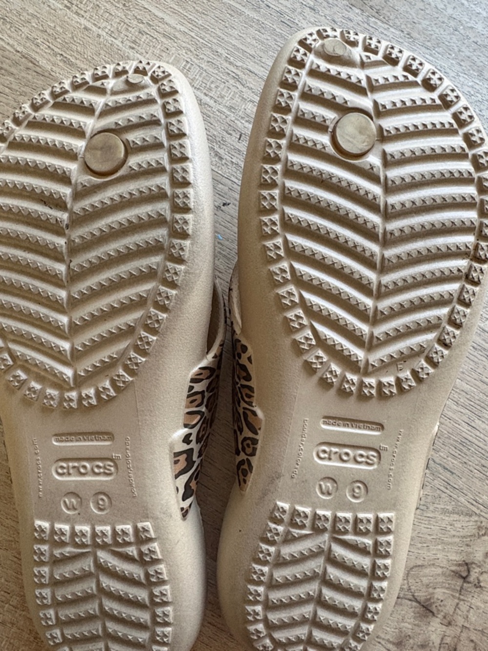 CROCS Women’s Tan Flip Flop Sandals with Leopard-Print Straps - Picture 2 of 5